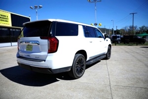 2023 GMC Yukon XL SLT