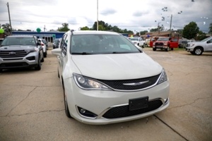 2020 Chrysler Pacifica Touring