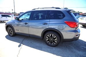 2019 Nissan Pathfinder SV