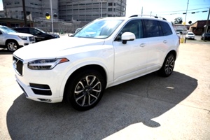 2019 Volvo XC90 Momentum