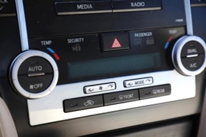 2012 Toyota Camry Hybrid LE