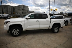 2024 Toyota Tacoma 4WD SR5