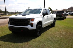 2023 Chevrolet Silverado 1500 Custom Trail Boss