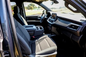 2022 Chevrolet Suburban LS