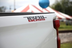 2023 Chevrolet Silverado 1500 Custom Trail Boss