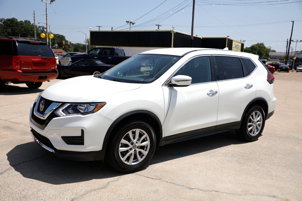 2020 Nissan Rogue SV