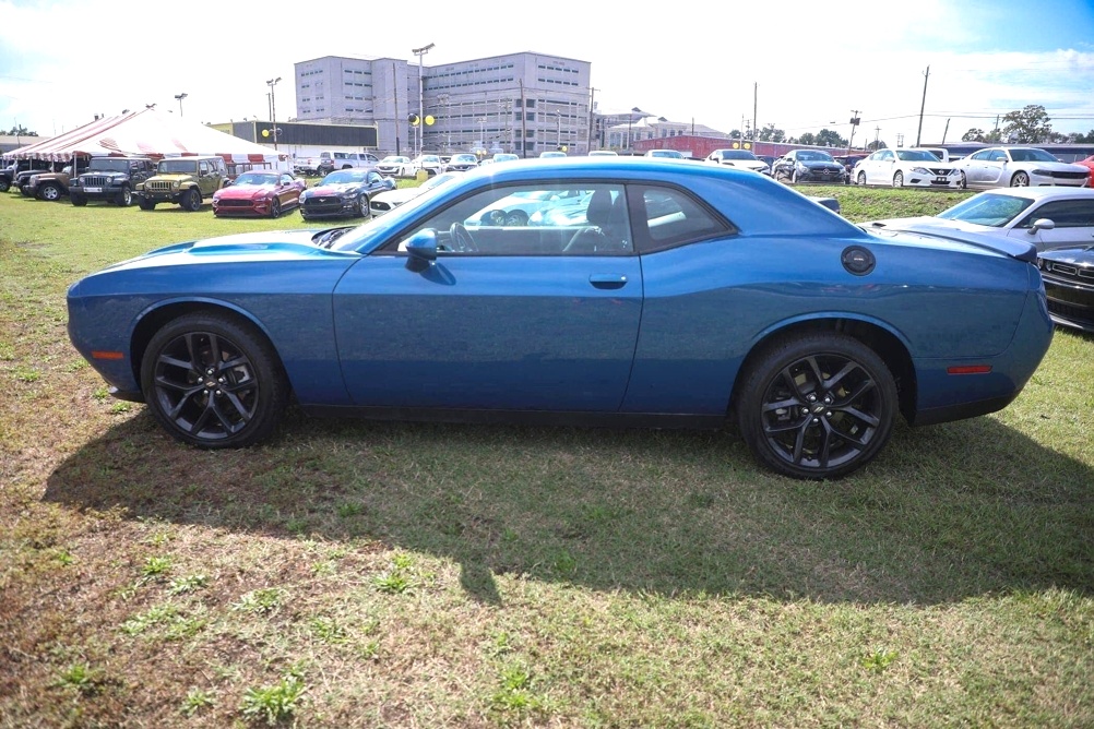 2021 Dodge Challenger SXT