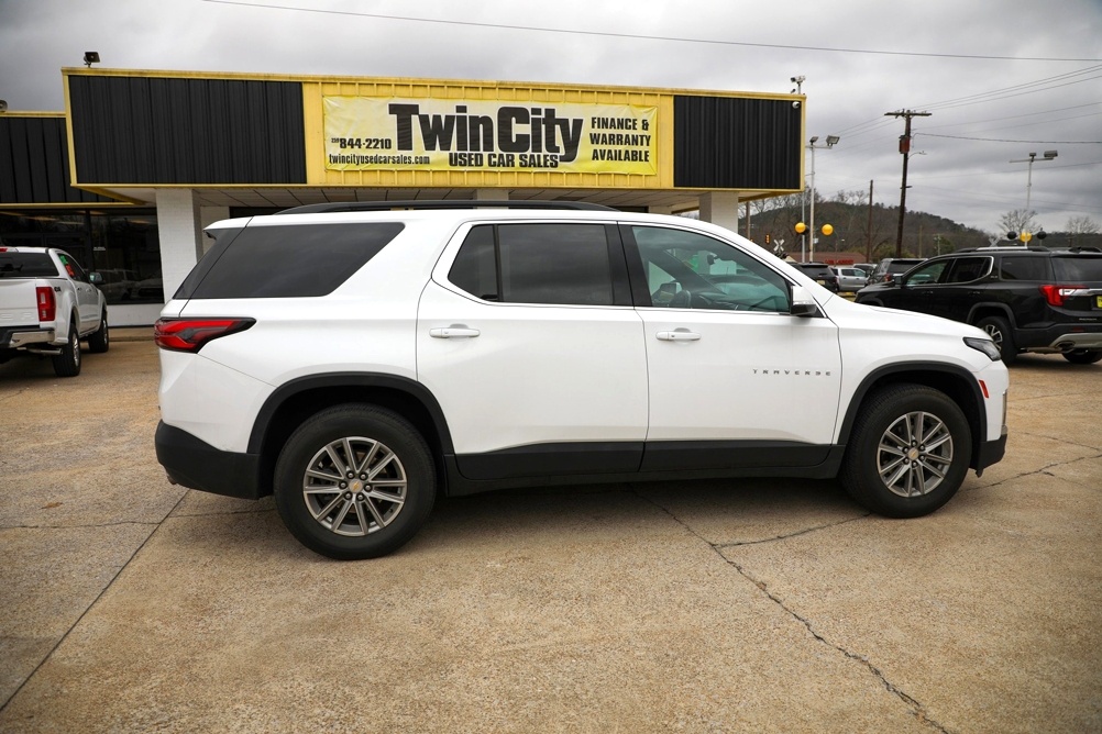 2022 Chevrolet Traverse LT Cloth