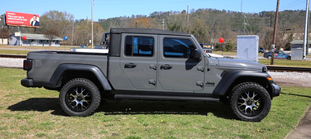 2020 Jeep Gladiator Sport