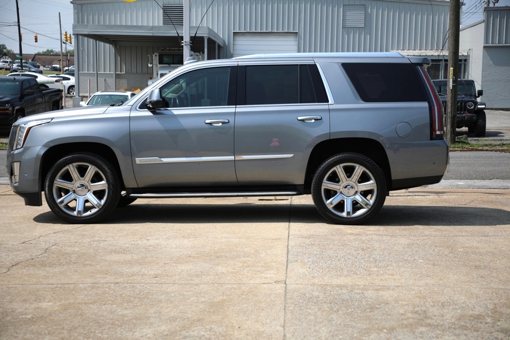 2018 Cadillac Escalade Luxury