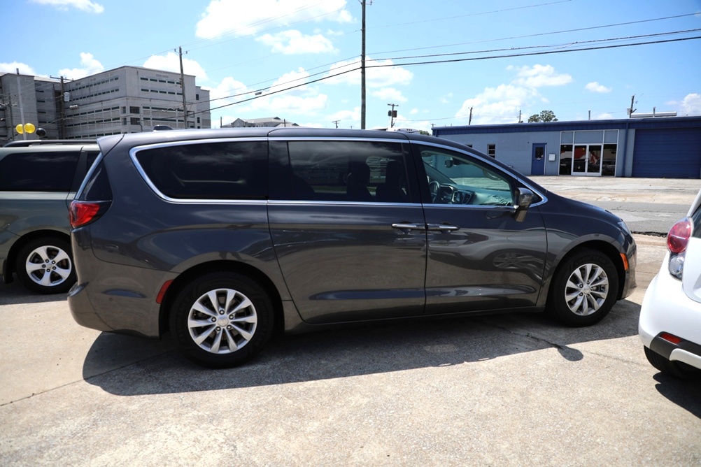 2019 Chrysler Pacifica Touring Plus